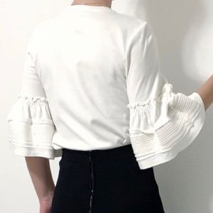 Alexis Bell 3/4 Sleeve White Cream stretchy fabric Crew neckline top XS